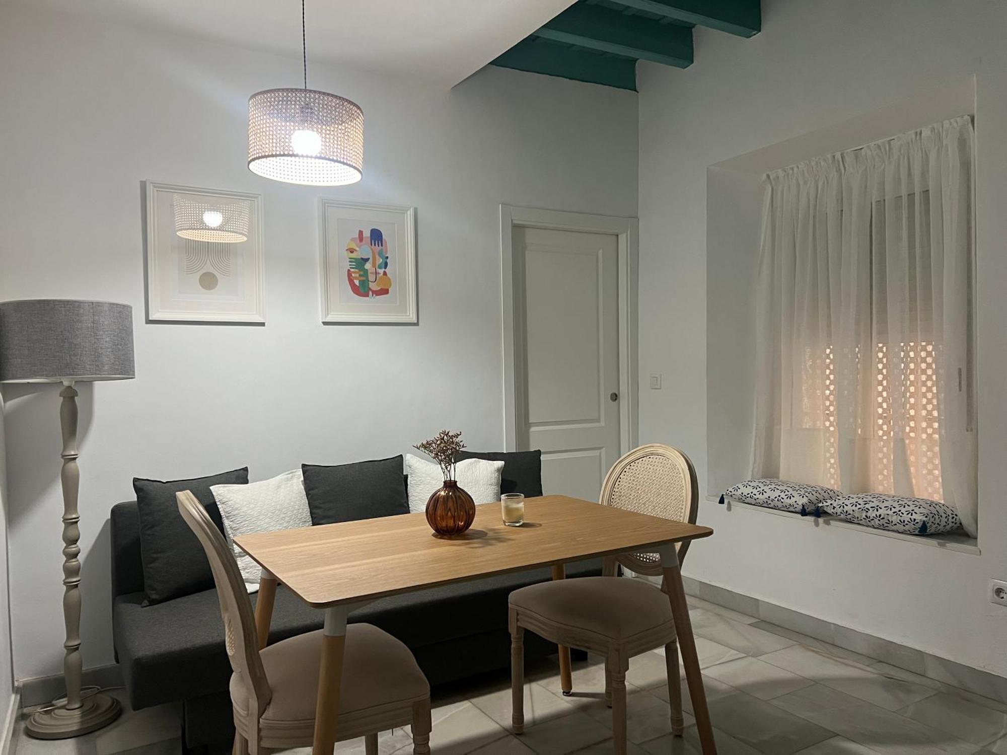 Apartamento En Casco Antiguo - Plaza De La Gavidia Seville Exterior photo